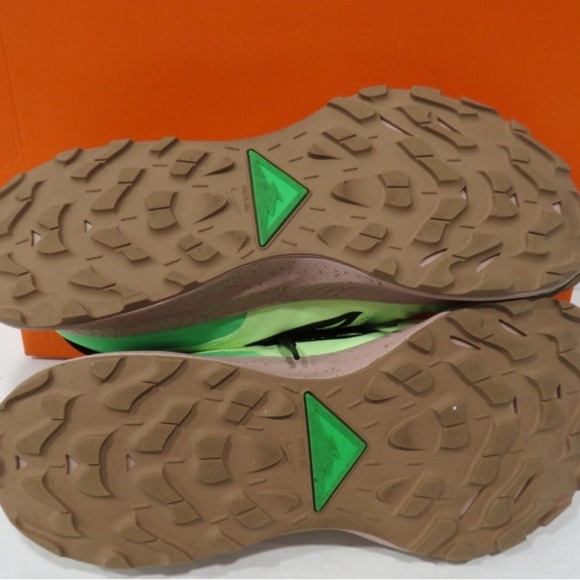 Nike Athletic Shoes - Green, Blue, Black main image 2